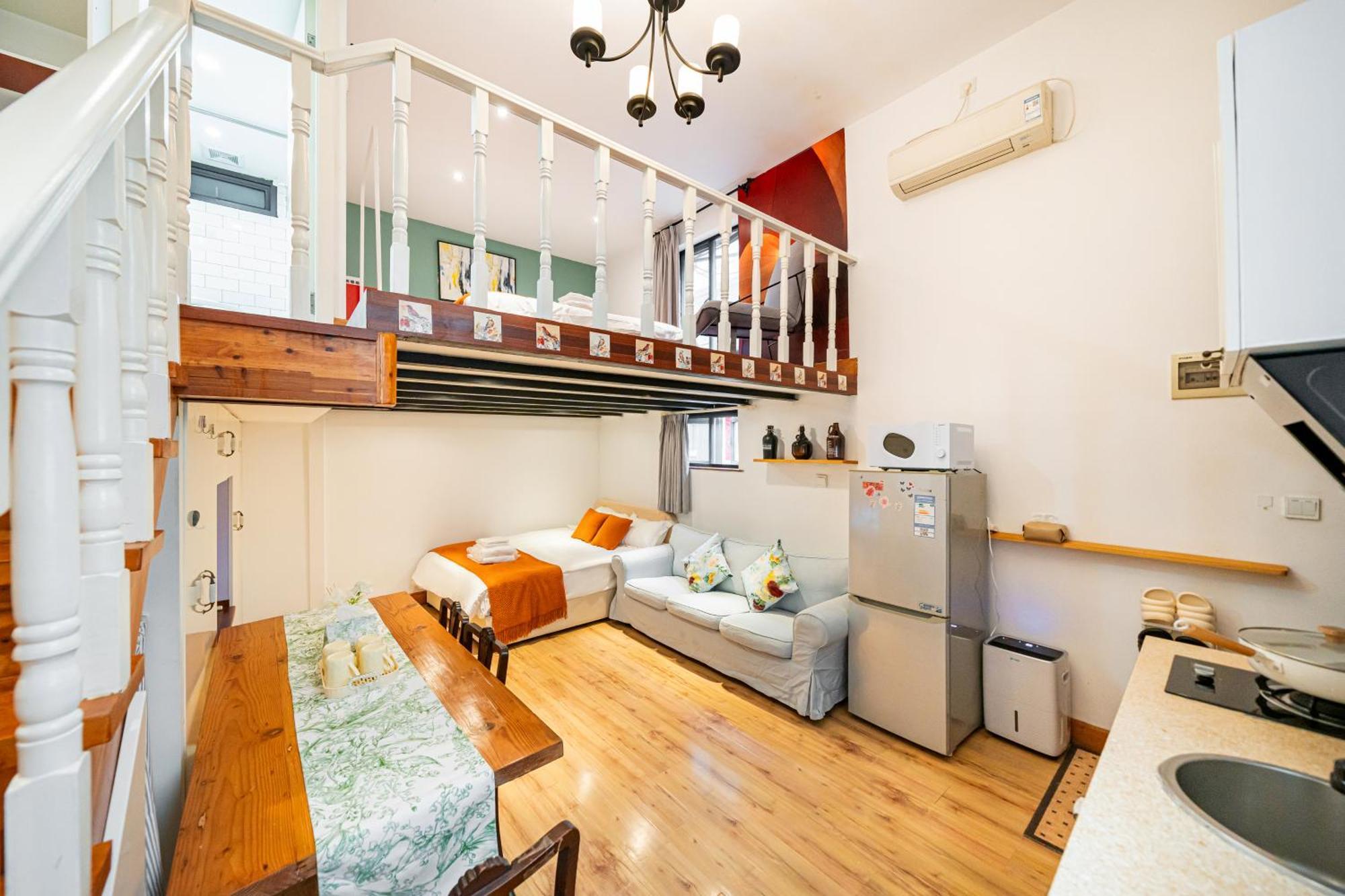 Yuexia Apartment
